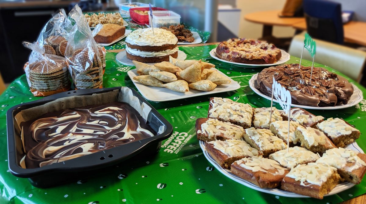 Macmillan Coffee Morning Cakes Baked by M12 Giganet