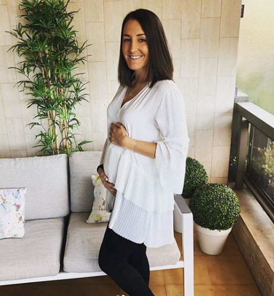 Dani Rowe Pregnancy M12 Giganet